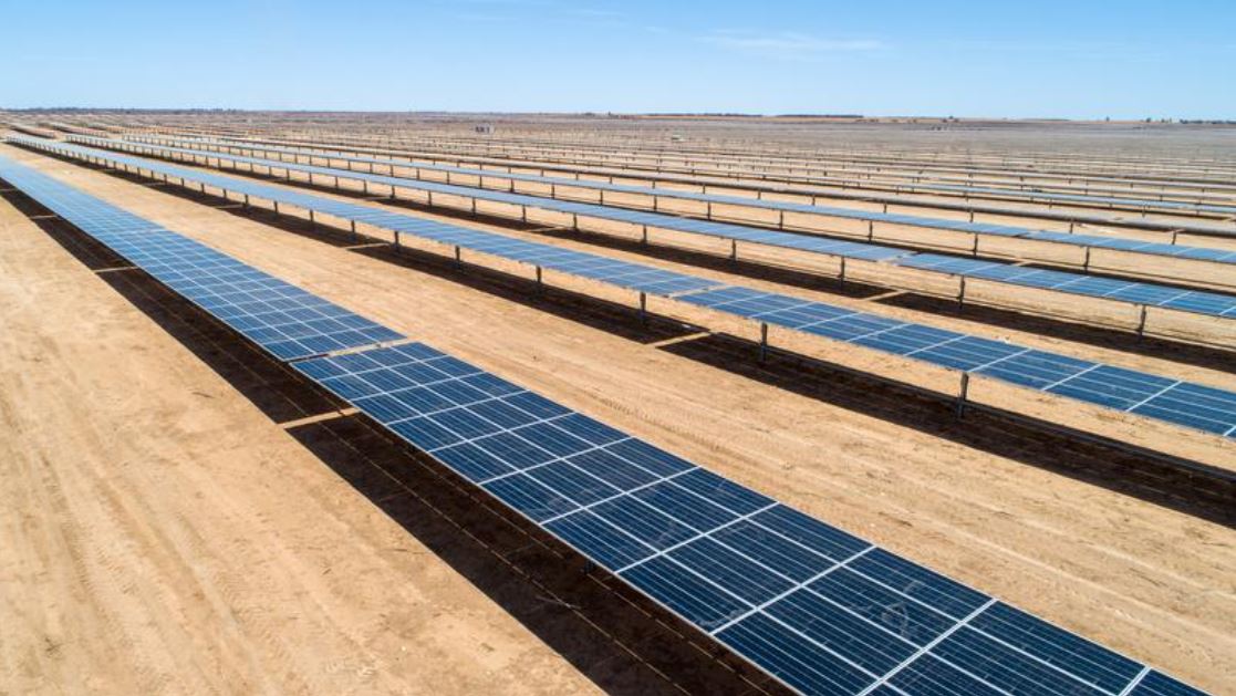 Forrest declares work to begin immediately on 1.2GW green energy hub in Queensland