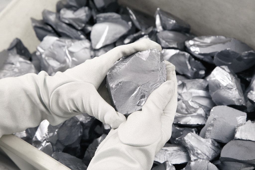 Polysilicon maker predicts five year shortage of solar raw material