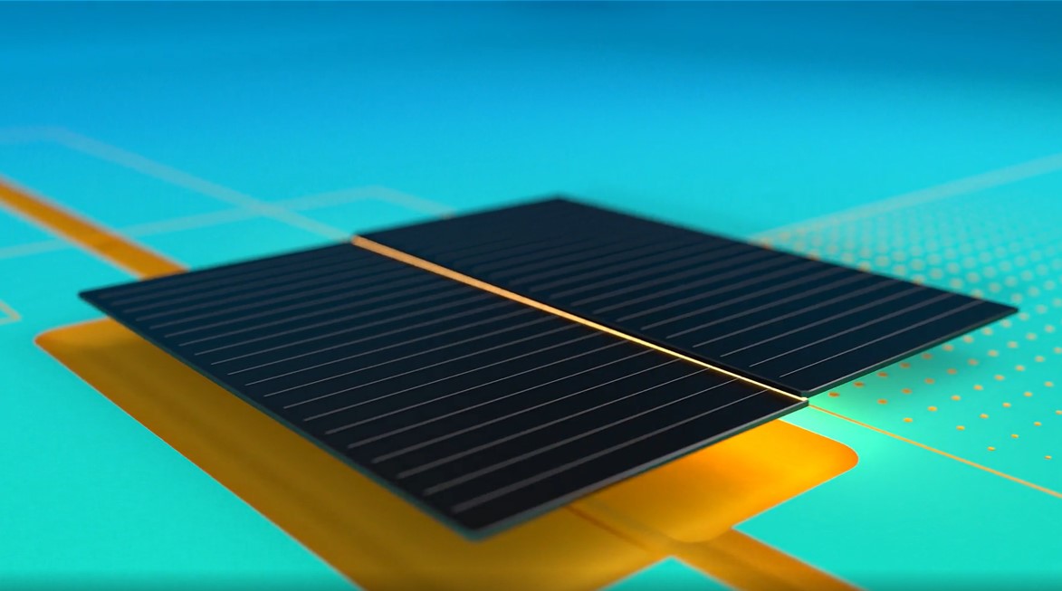REC showcases G12 residential heterojunction PV module with gapless design