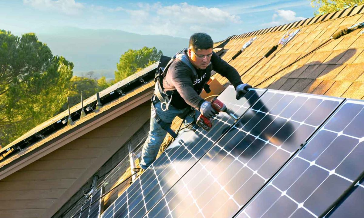 What’s in the Inflation Reduction Act for the solar industry?