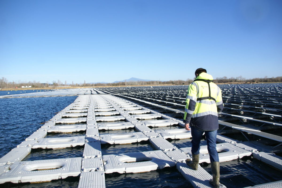 France publishes new specifications for 17 renewables tender
