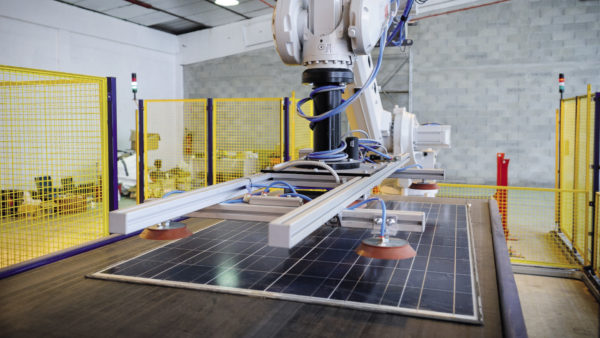 'Workhorse' of photovoltaics in tandem with perovskite