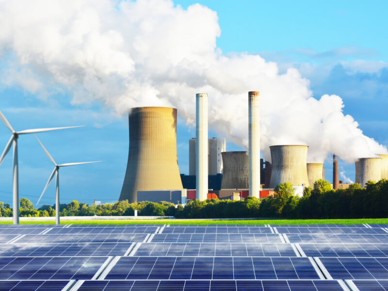 出力制御量の低減対策、火力発電の最低出力30%に引き下げなど。年度内とりまとめ