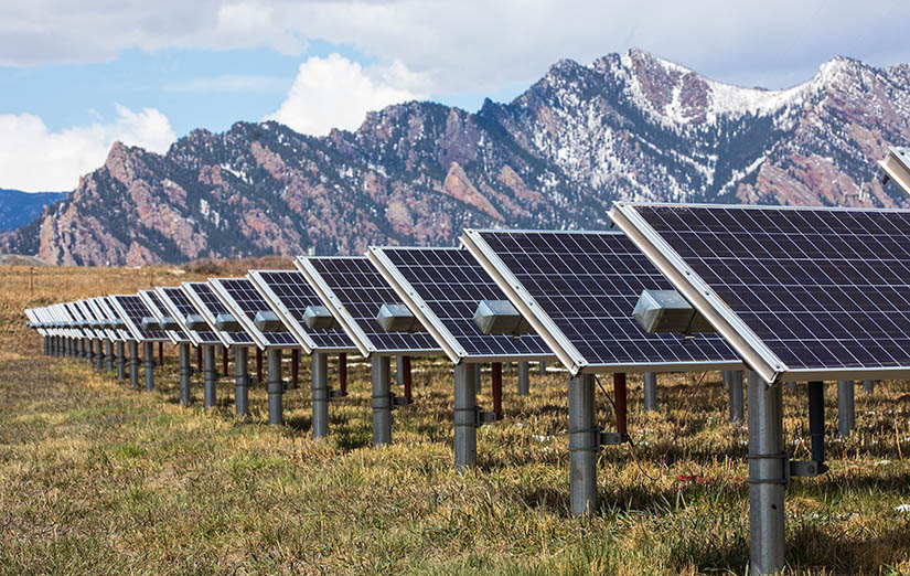 Augmenter l’espace entre les rangées de panneaux pour refroidir les modules solaires