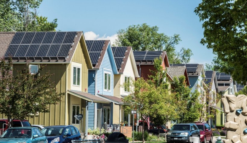 Solar Integration: Distributed Energy Resources and Microgrids
