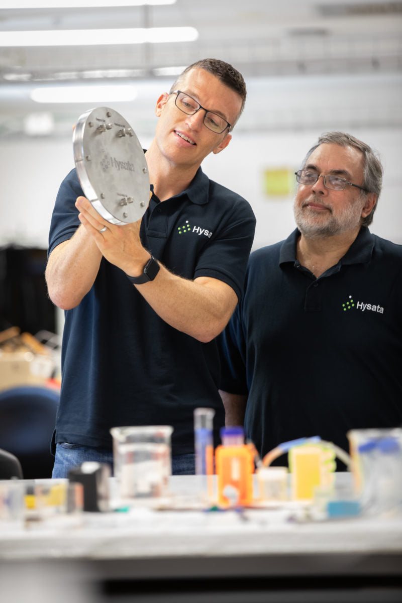 Wollongong university green hydrogen breakthrough team awarded grant for cell extracting hydrogen in methane