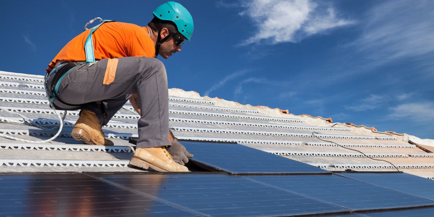 Frankreichs Ausschreibung für gewerbliche Photovoltaik-Dachanlagen bringt Durchschnittspreis von 8,312 Cent pro Kilowattstunde