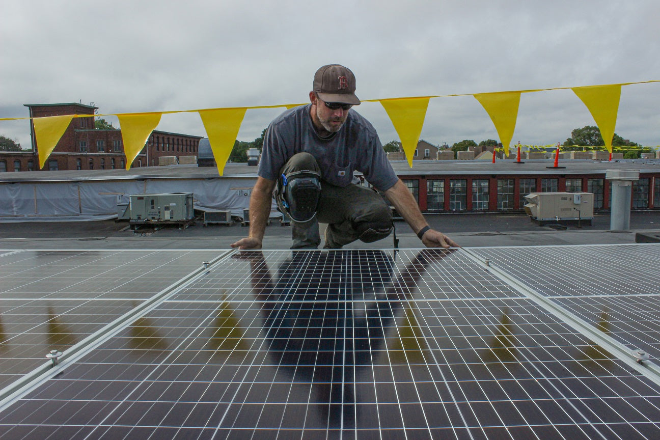 Solar Tsunami: Solar PV grows 26% again – stays exponential as it blows past 4% of US electricity in 2021