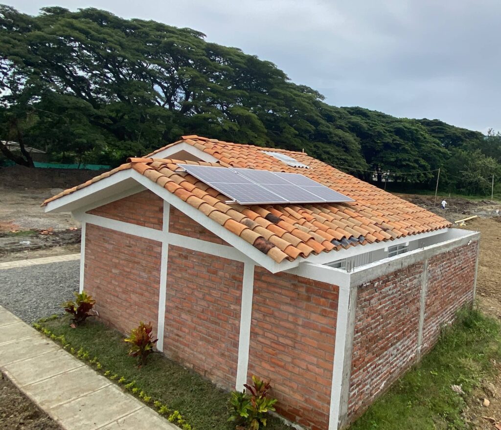 Celsia desarrolla 110 autoconsumos en viviendas de interés social en Colombia