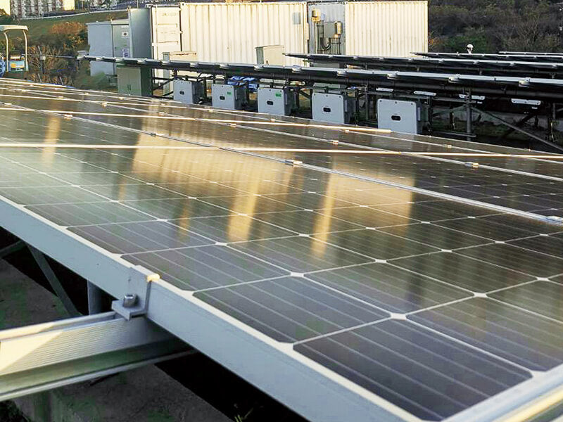 太陽光発電所の「リパワリング」が変わる! 集中型から分散型へ、パワコンをリプレース
