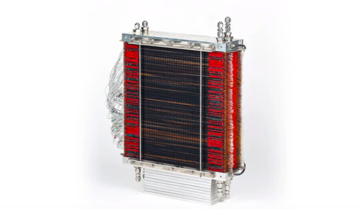 The Hydrogen Stream: Fuel cells for large aircraft nearing development