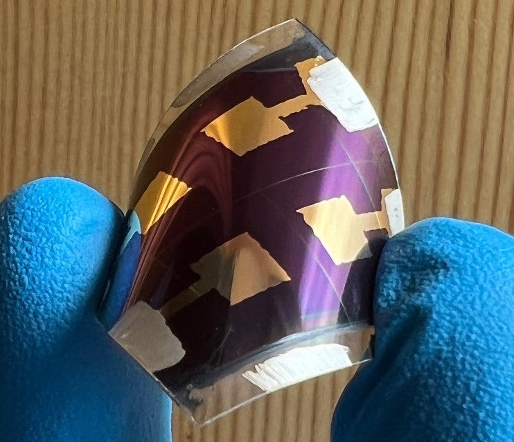 Flexible indoor perovskite solar cell achieves 32.5% efficiency