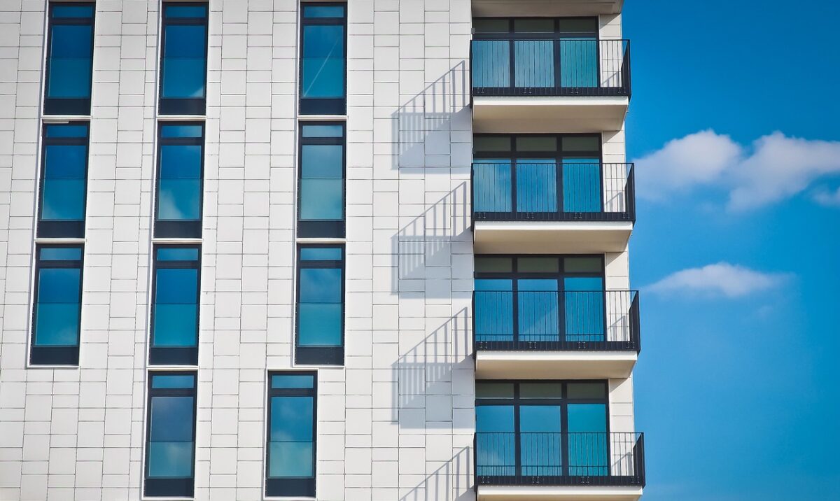 To achieve net zero energy status, solar-powered buildings should not exceed 10 floors