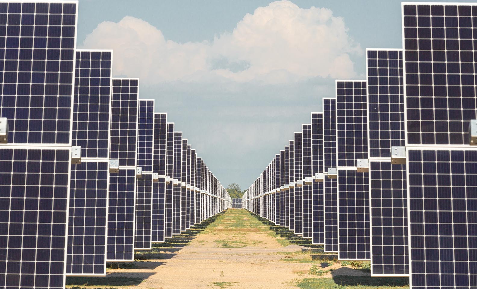 CEE Group obtiene financiación para construir dos plantas en Castilla-La Mancha por 100 MW