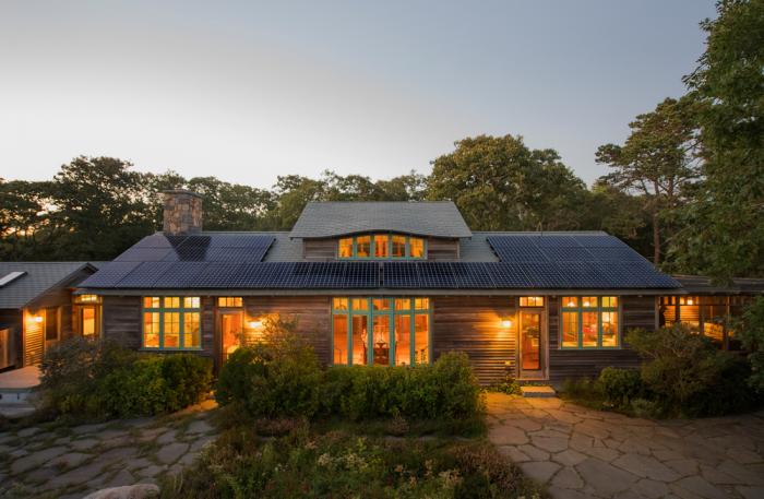 Does Solar Energy Allow You to Go Off Grid?