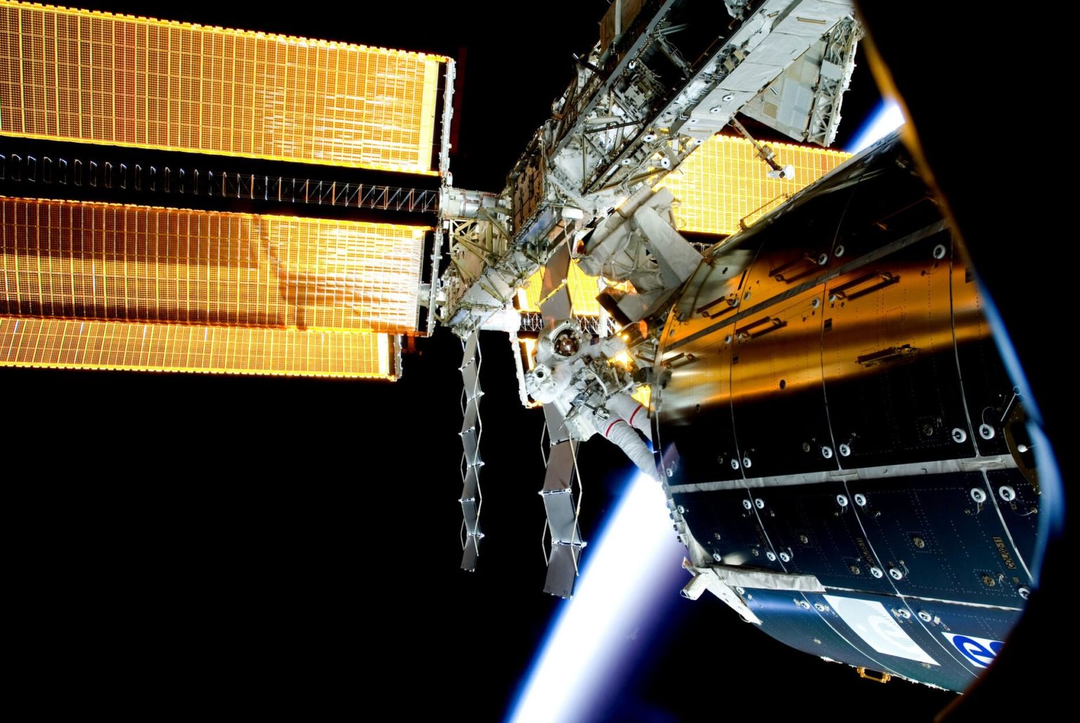 Australian astronaut says time is right for space-based solar farms