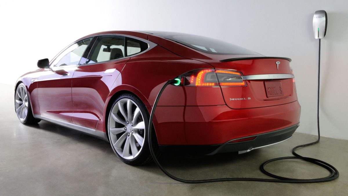 Electric vehicle charging stations to quadruple in U.S. by 2027