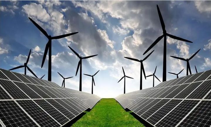 王勃华:上半年多晶硅产量36.5万吨,组件产量123.6GW