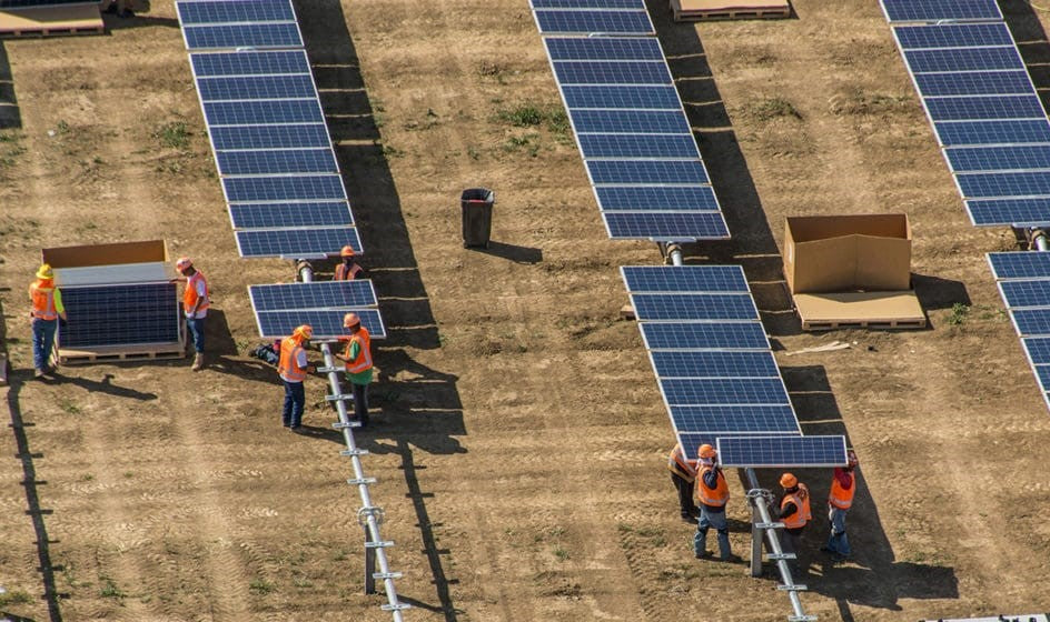 World to install 250 GW of solar this year says Bloomberg analyst