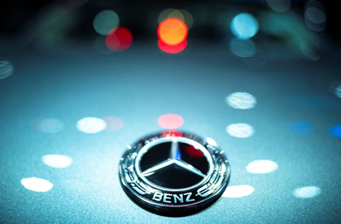 EV | Mercedes-Benz to halve CO2 emissions by 2030