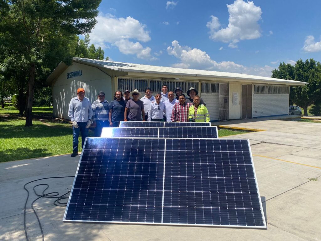 Puebla y sus esfuerzos por llevar sistemas fotovoltaicos a comunidades en situación de vulnerabilidad