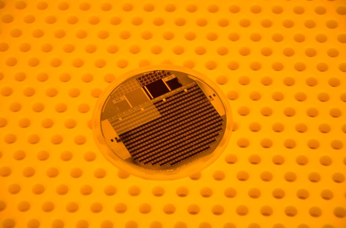 Fraunhofer ISE achieves 47.6% efficiency with III-V four-junction CPV cell