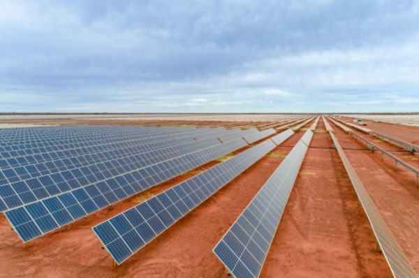 World’s biggest solar-plus-battery project gets $210m funding boost