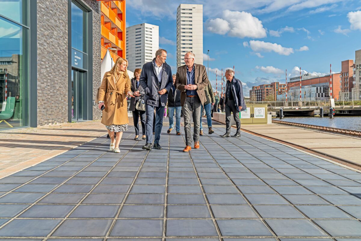 Dutch city installs solar footpath