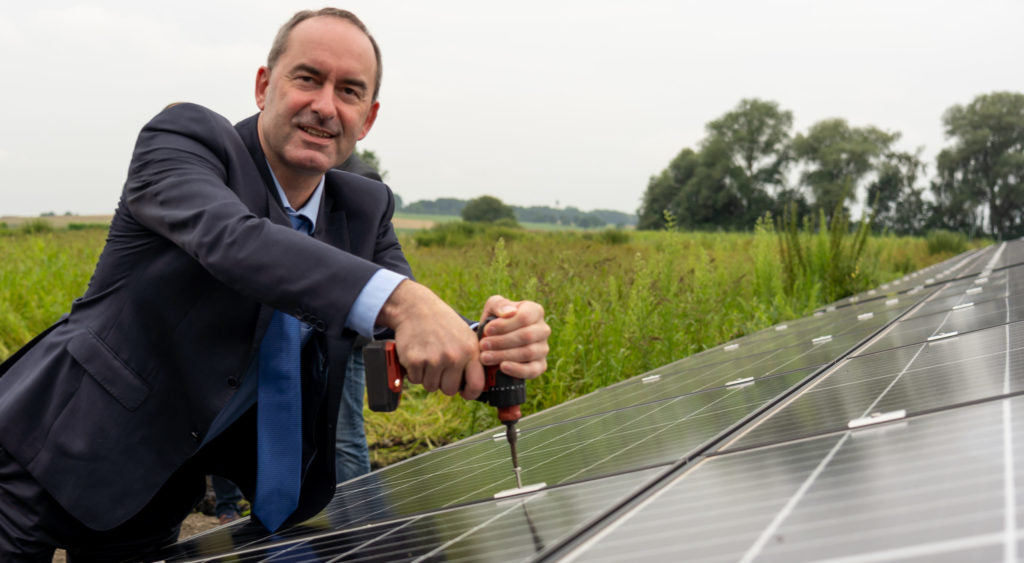 In Bayern startet Initiative für schnelleren Netzausbau und Netzanschluss für Photovoltaik, Windkraft & Co.