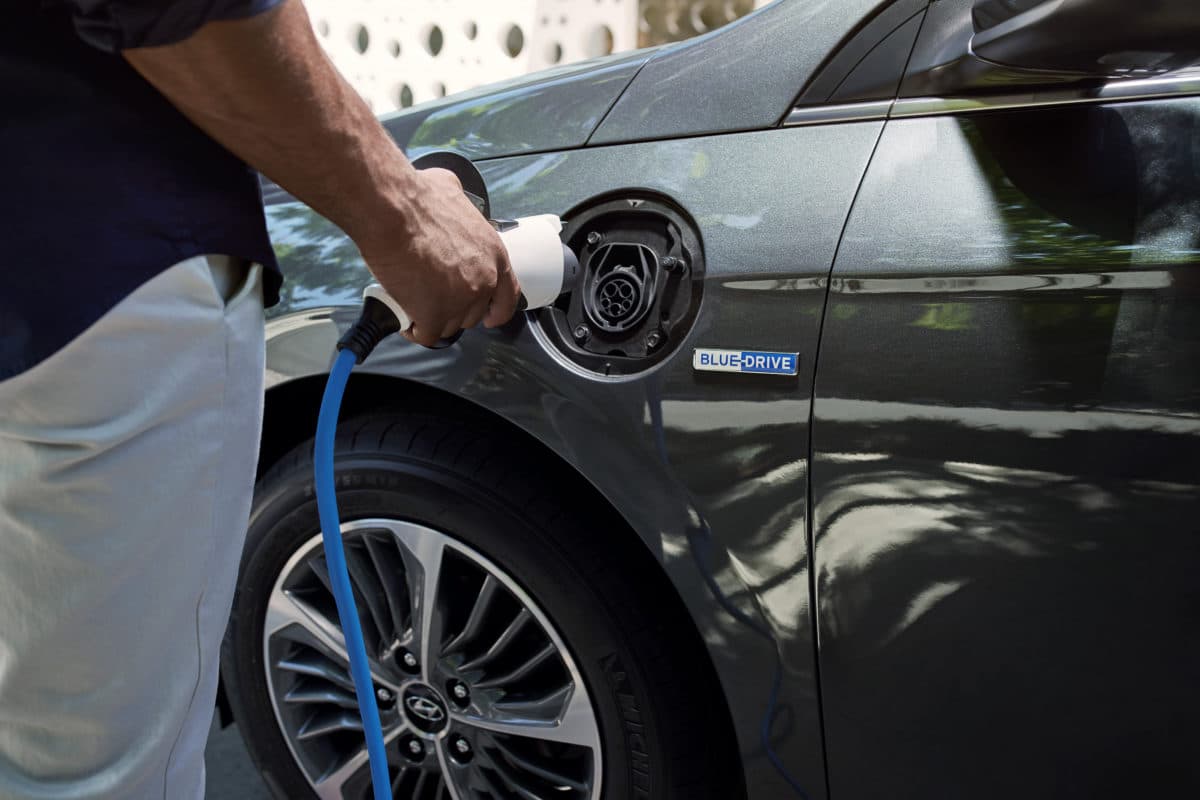 Incentives for off-peak charging of electric vehicles could ease stress on the Australian grid
