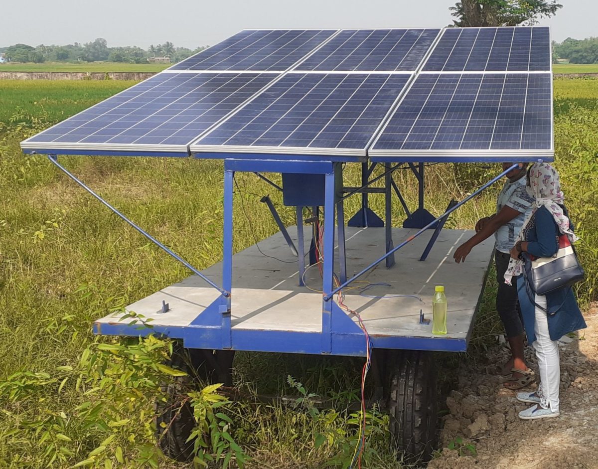 Mobile solar pump for remote areas