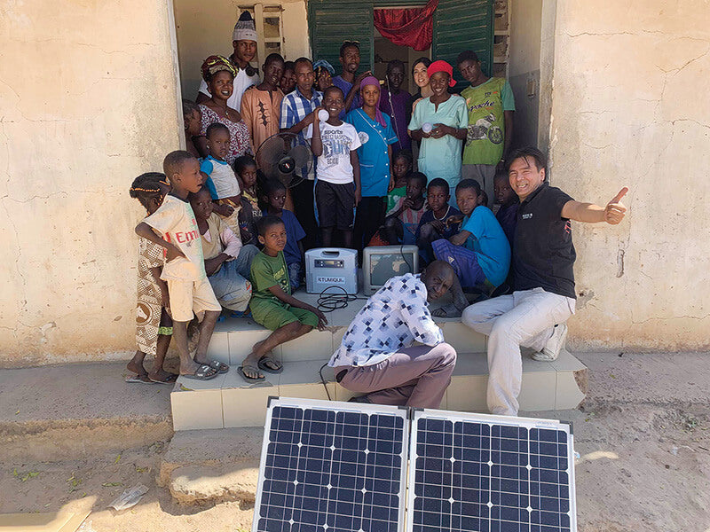 アフリカに持続可能な発展を。未電化村落に電気と通信を届けるプロジェクト