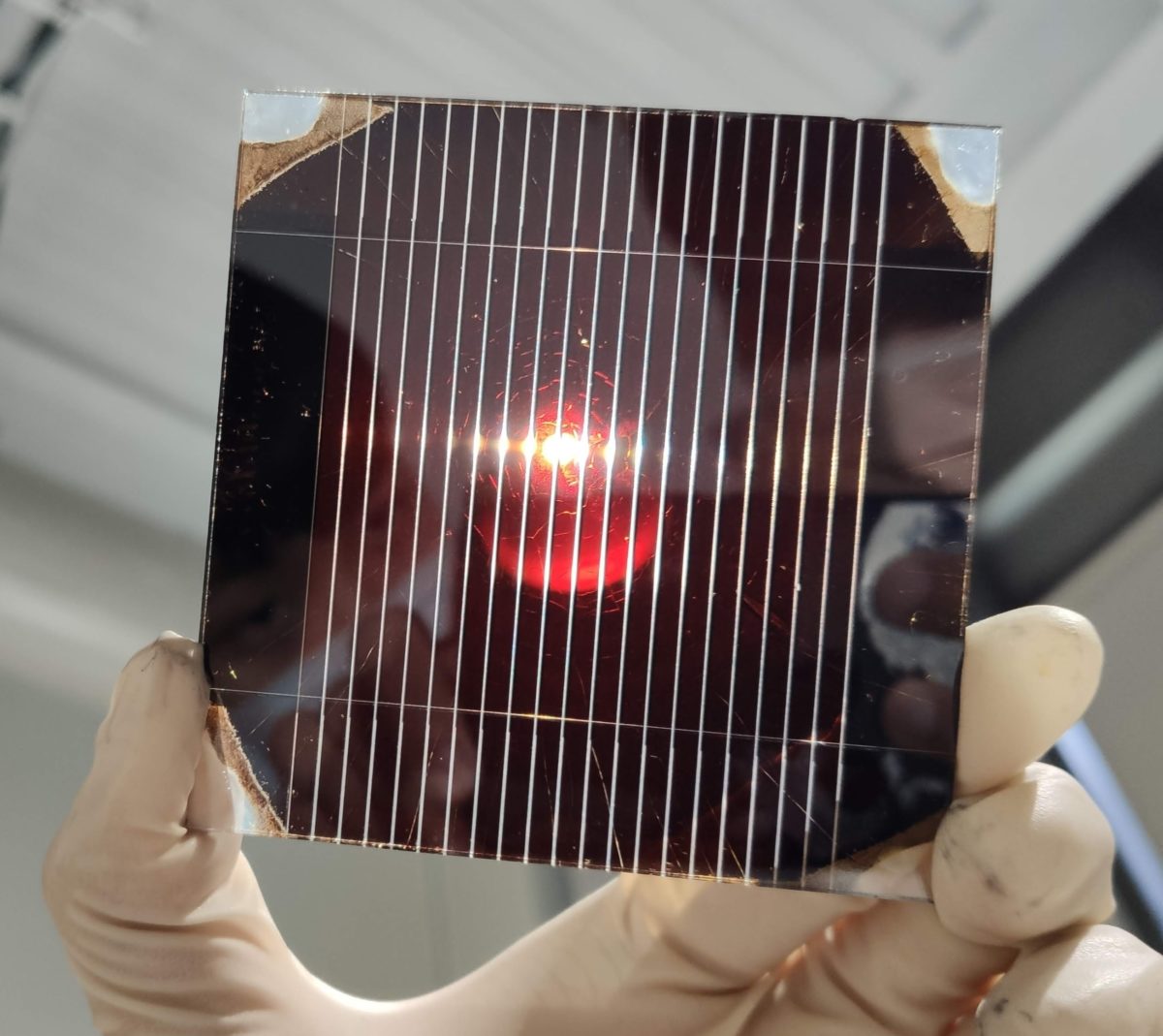 Controlling the crystals for a 17.96% efficient perovskite solar cell