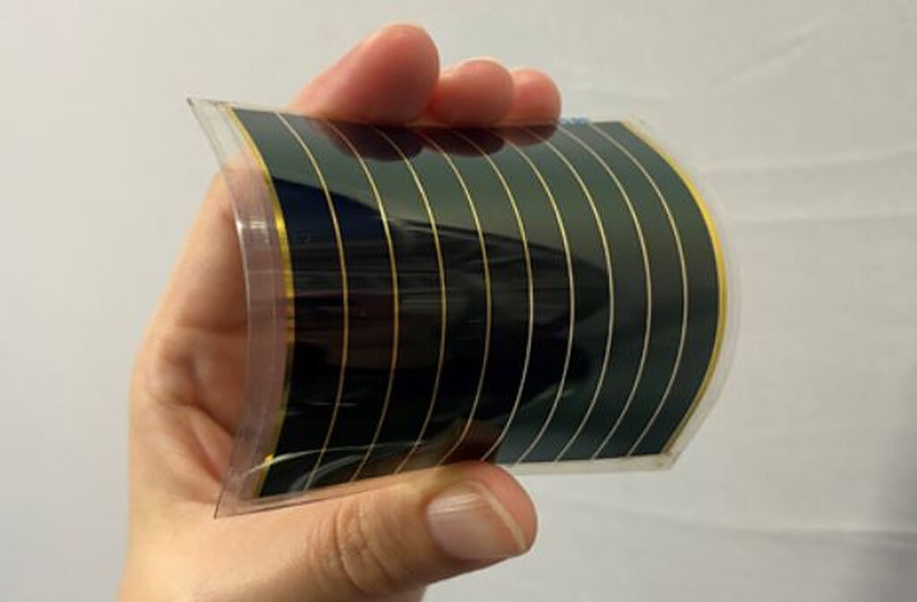 Enecoat e Toyota desenvolvem células solares de perovskita para aplicações integradas a veículos