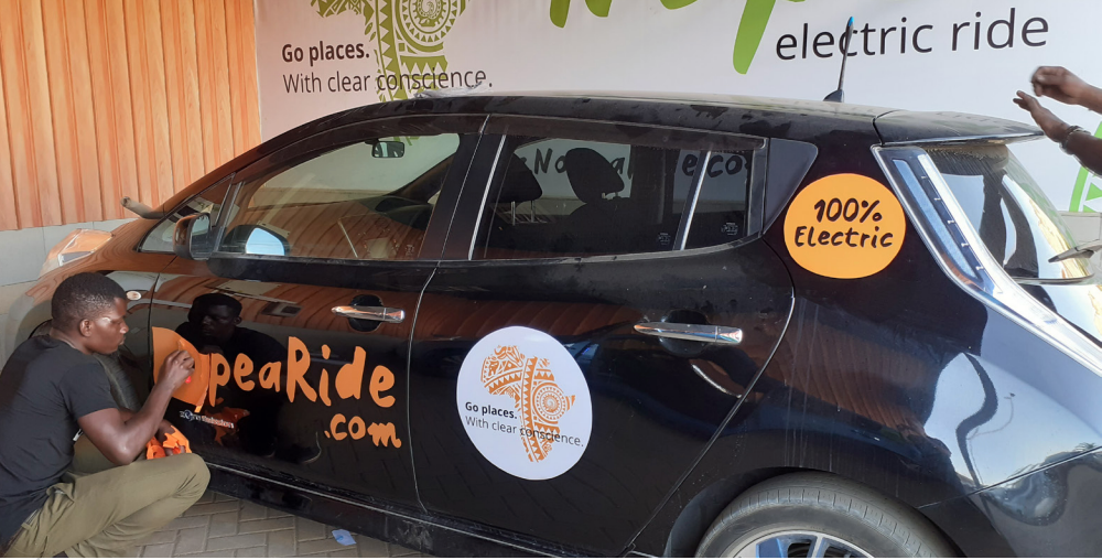 A Nairobi, Ekorent développe un hub de recharge à l’énergie solaire pour véhicules électriques