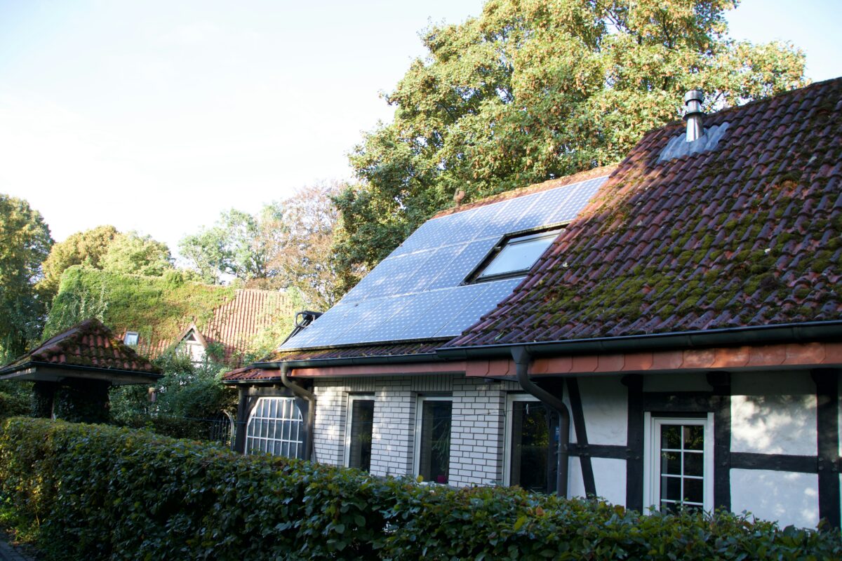 Rooftop solar could supply two-thirds of global power, study finds