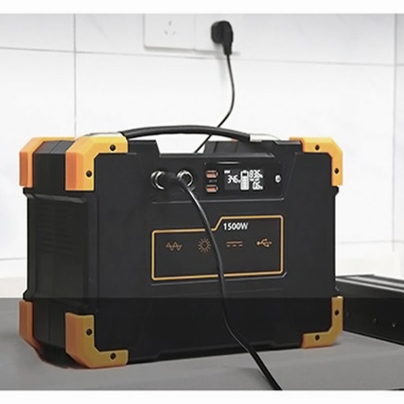Large-capacity portable 220V mobile power supply